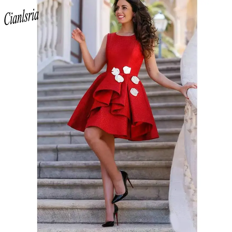 

Red O-Neck Sleeveless Mini Short Cocktail Dress With Handmade Flowers Draped V-Back Above Knee Prom Party Homecoming Dress