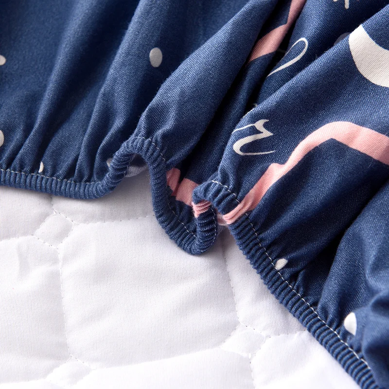 Утолщенный стеганый матрас наматрасник для двуспальной кровати простыня с