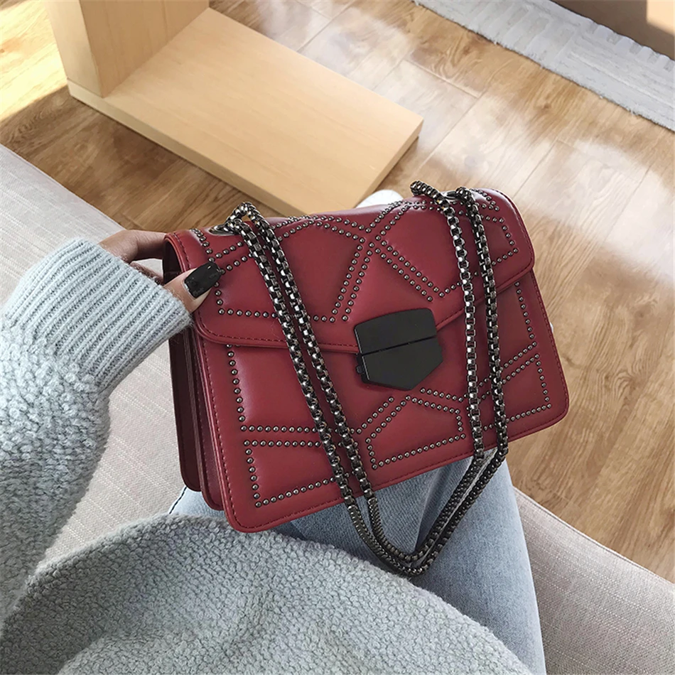 Маленькие сумки через плечо из искусственной кожи с заклепками и цепочкой для