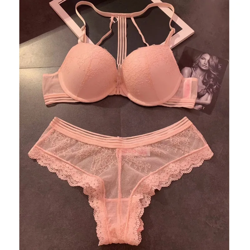 Комплект нижнего белья женский красивый кружевной бюстгальтер с пуговицами