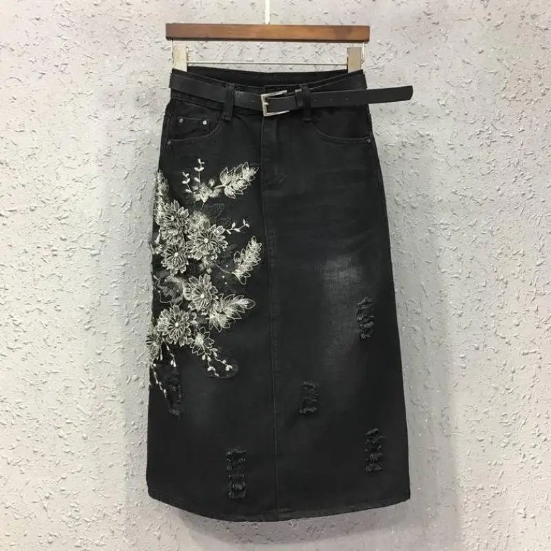 Женская джинсовая юбка с вышивкой черная рваная высокой талией 4xl 5xl лето-весна 2017