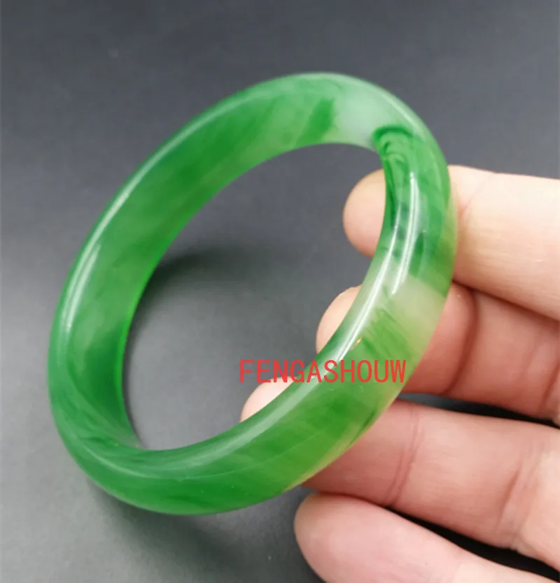 

Hot Selling Natural Grass Green Bracelet Charm Jewellery Hand-Carved Bracelet for Women Men Fashion Accessies 60mm