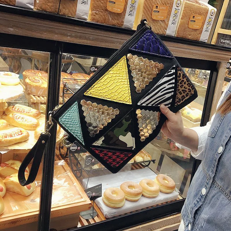 Женская Лоскутная сумка мессенджер с заклепками маленькая дизайнерская через