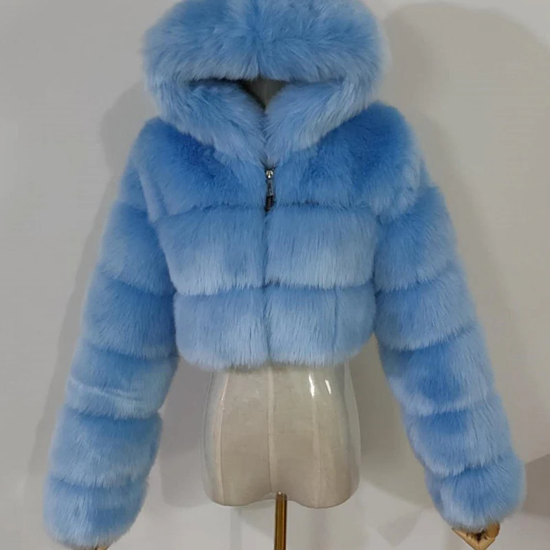 Женская короткая шуба из искусственного лисьего меха с капюшоном | одежда