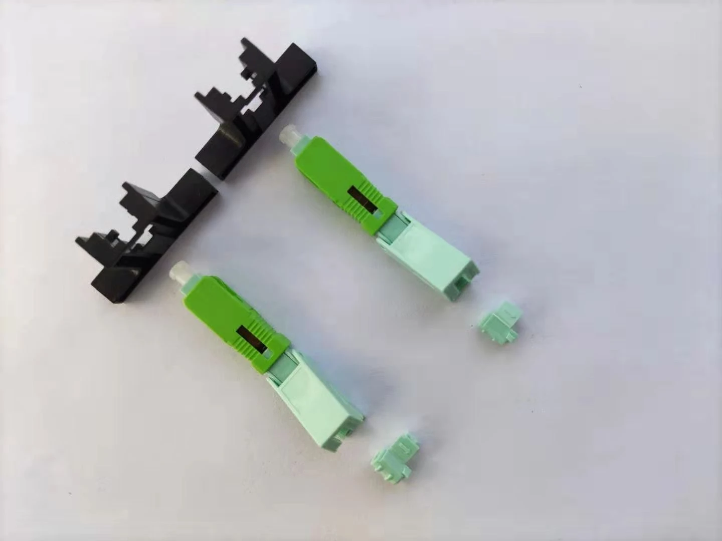 Embedded-SC APC Fiber Optic Quick Connector Optical 53MM Connector FTTH Single-Mode Fiber Optic Fast Connector Field Assembly