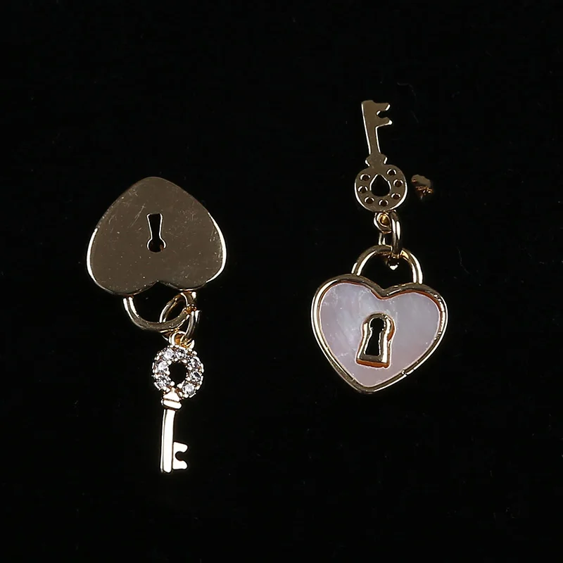 Оптовая продажа дешевая модная оболочка в форме сердца 10*12 мм с микрозакрепкой 4*11