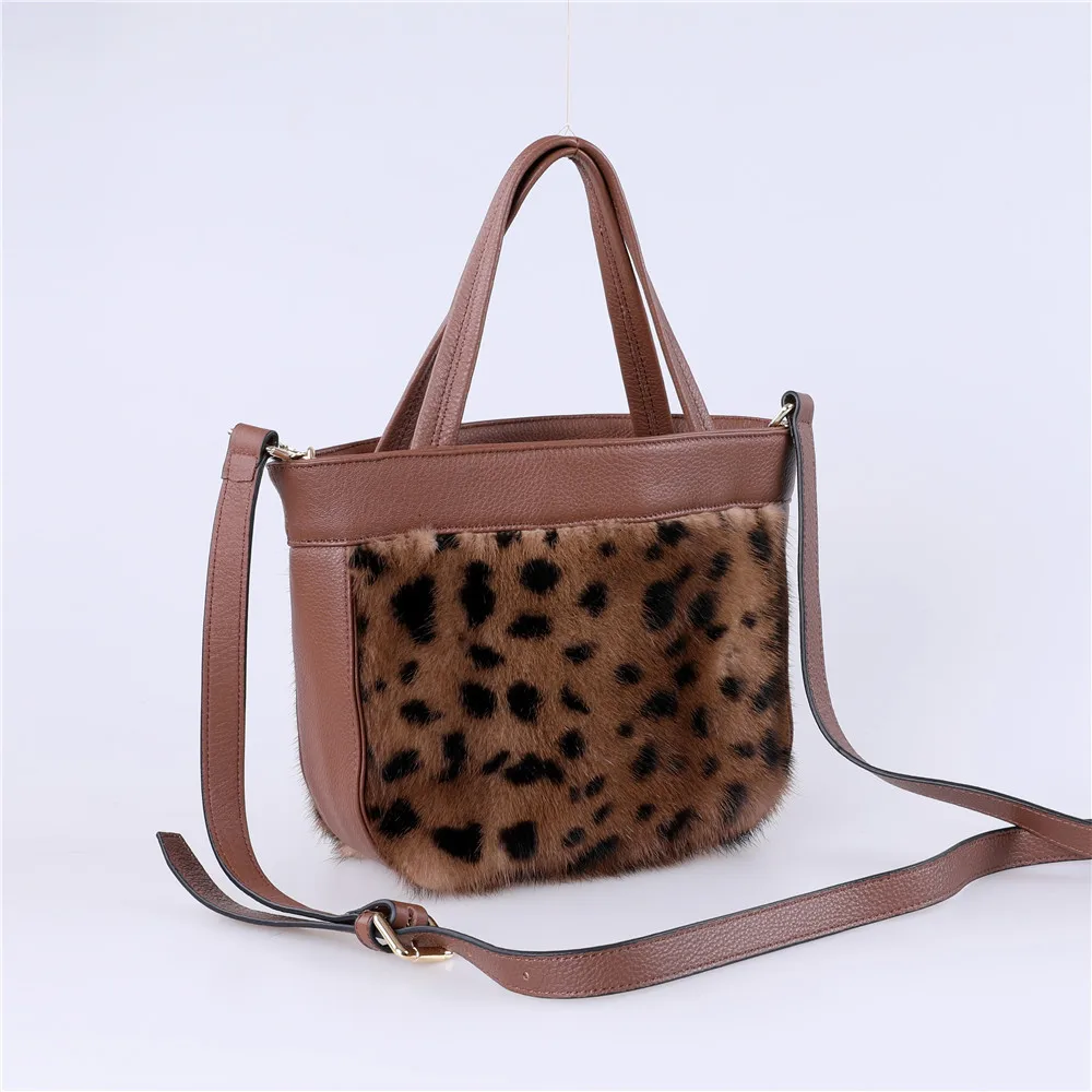 

Роскошная женская сумка-тоут из 100% натурального меха норки с леопардовым принтом из натуральной кожи