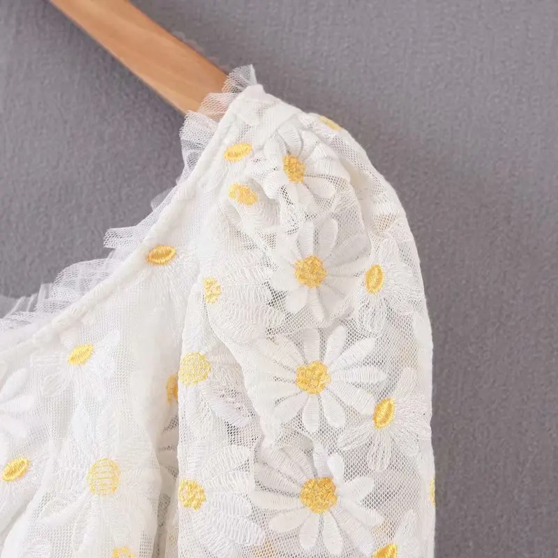 Bazaleas Франция Daisy Appliques элегантная женская блузка модные Обрезанные рубашки на пуговицах кружевные женские топы и блузки Прямая