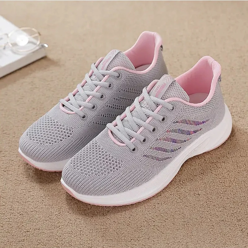 

Summer Fashion Women's Vulcanized Shoes Mesh Hollow Breathable Knitted Upper Casual Sports Shoes Edged Student Walking Shoe