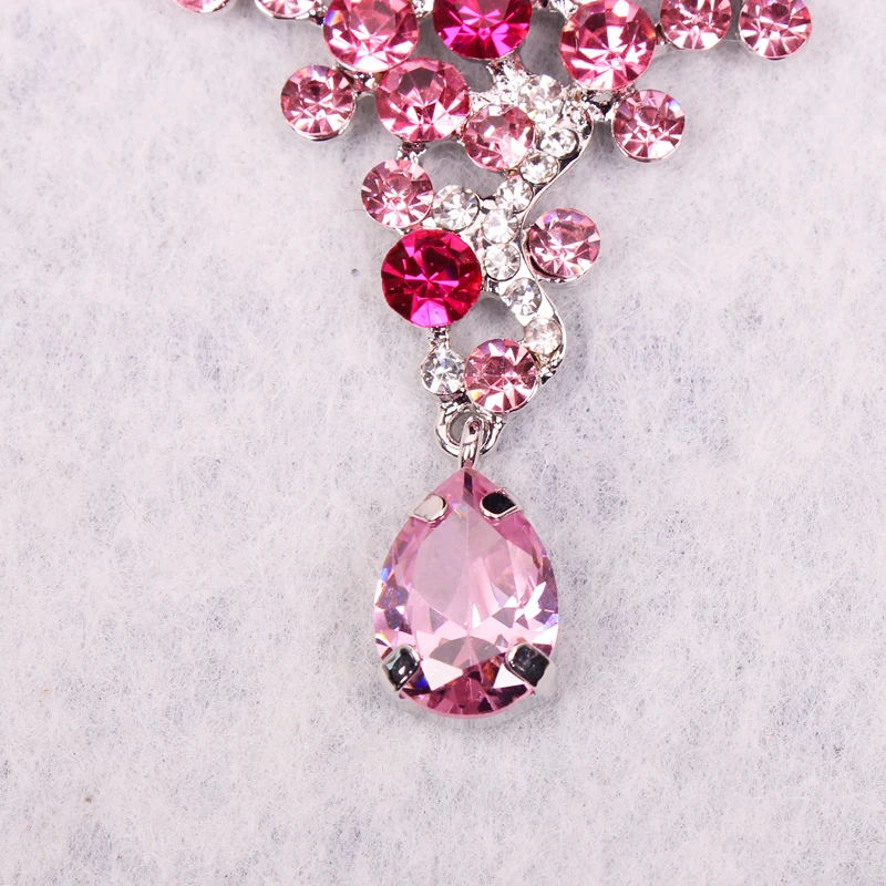 Женский комплект свадебных украшений роскошный из ожерелья и сережек с фианитом