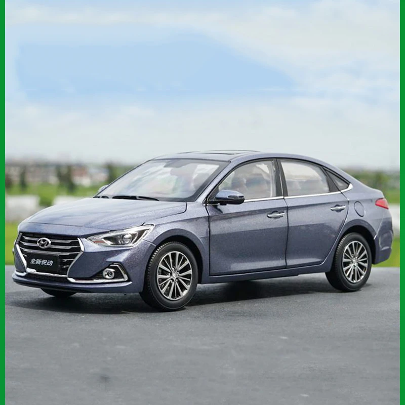 

1:18 Масштаб литой модели 2017 ELANTRA ключа автомобиля 1/18 сплав игрушечный автомобиль миниатюрный коллекция для игрушка для мальчиков и девочек в...