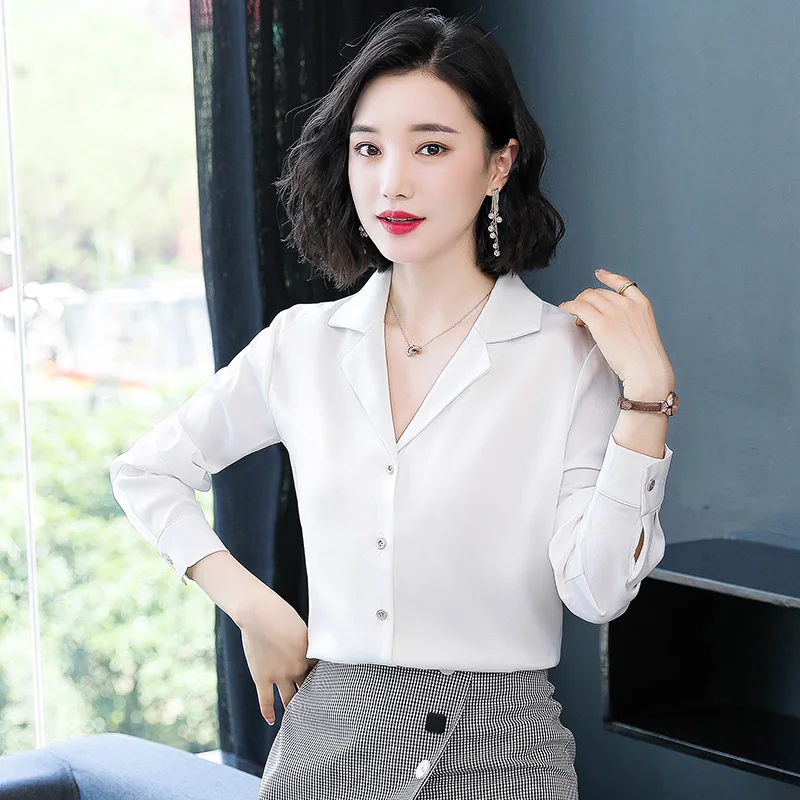 Блузка женская шелковая однотонная с длинным рукавом батальных размеров XXXL |