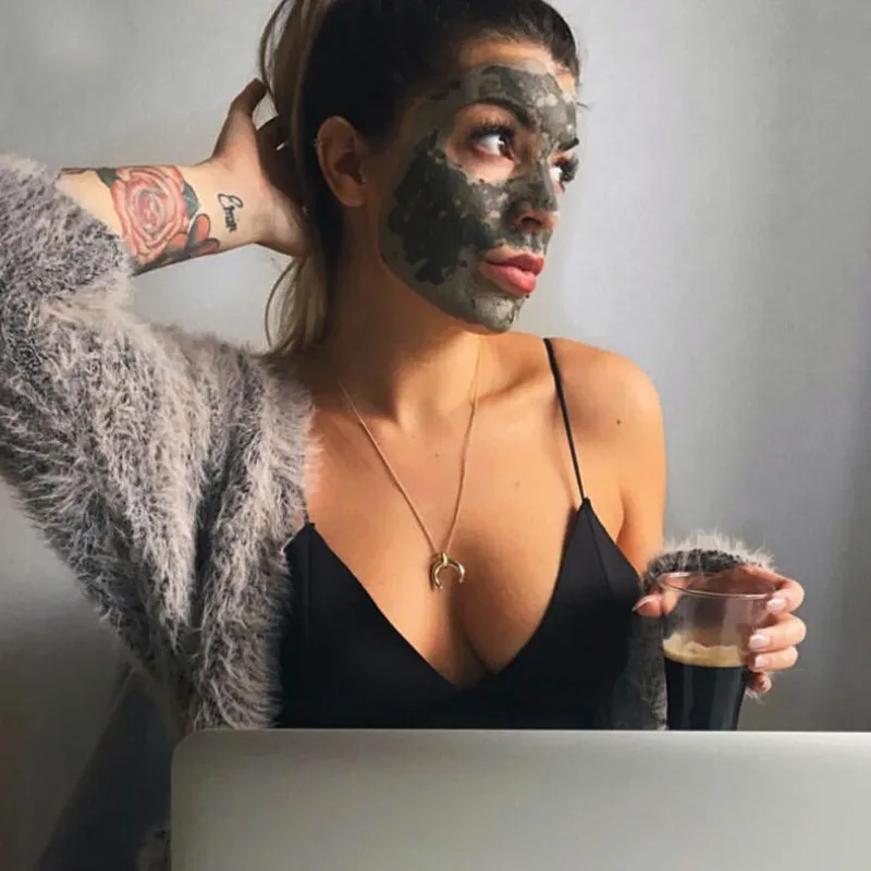 Женская летняя пляжная Уличная Сексуальная Черная майка без рукавов с V-образным