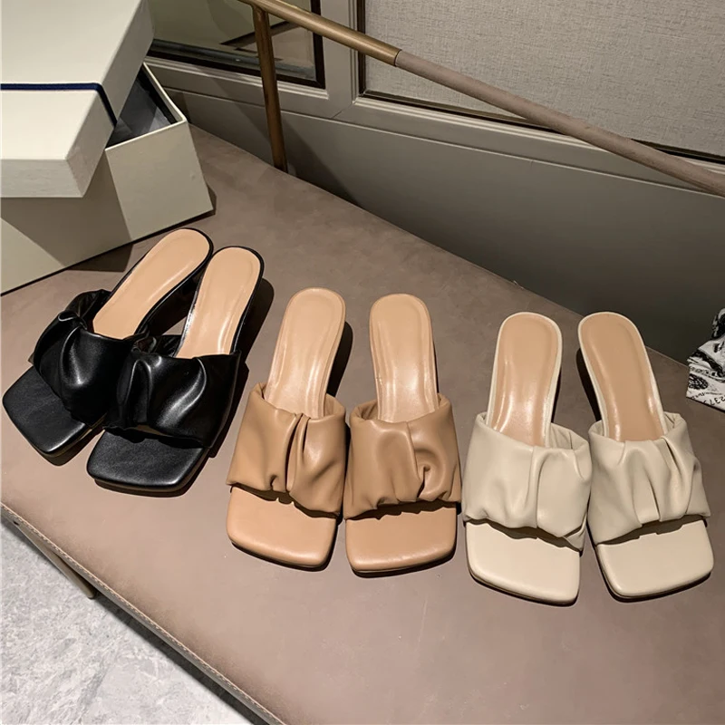 

Women's Shoes