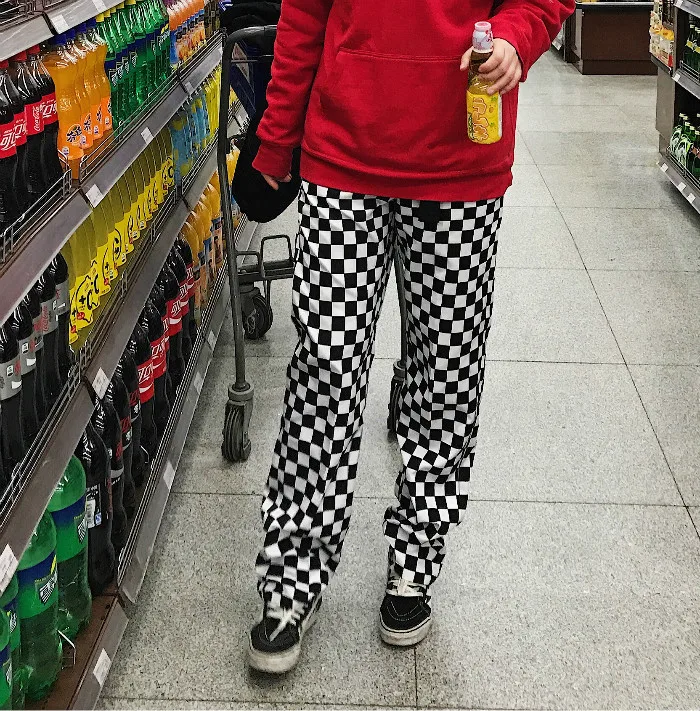 Женские брюки в черно белую клетку прямые свободные с высокой талией Джоггеры