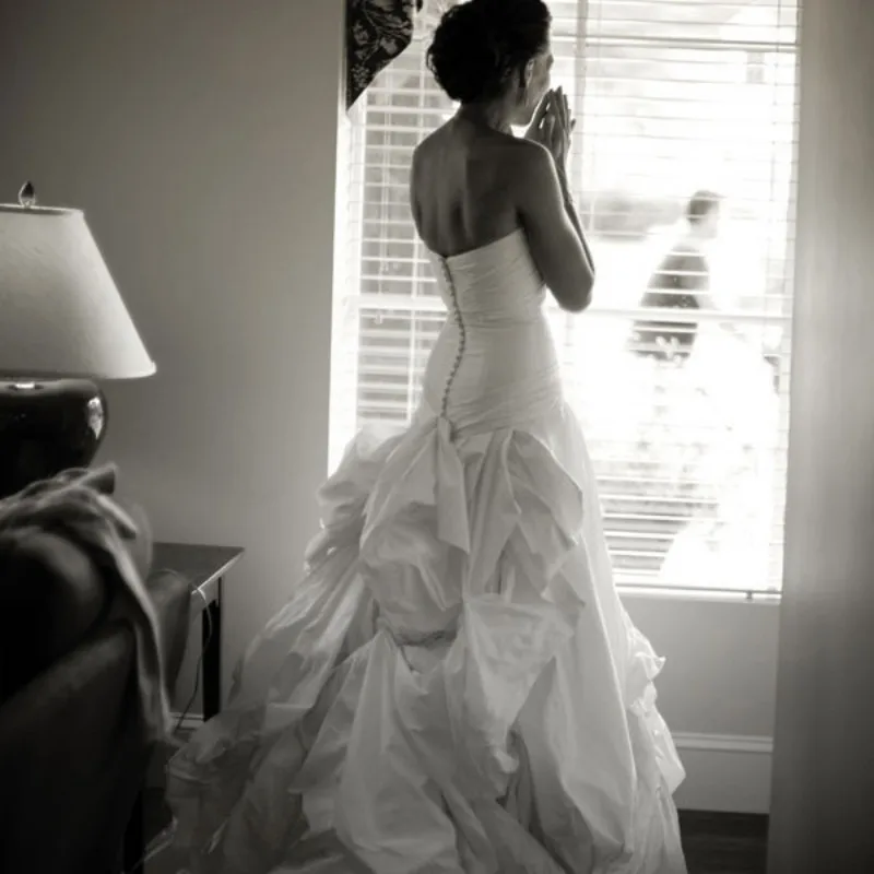 

Vintage Mermaid Wedding Dress 2021 Puffy Gown Wedding Gown for Bridal with Train Strapless Zipper with Button Back