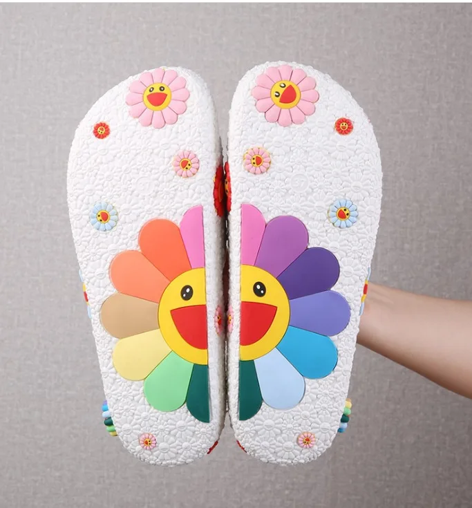 

The New 2021 Creative Sunflower Indoor and Outdoor Slippers Red Ins Outer Wear Field Beach Home Sandals and Slippers Female