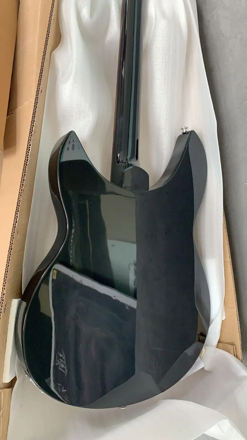 Оптовая продажа гитара Новое поступление Rickenbackr 330 электрическая точечная