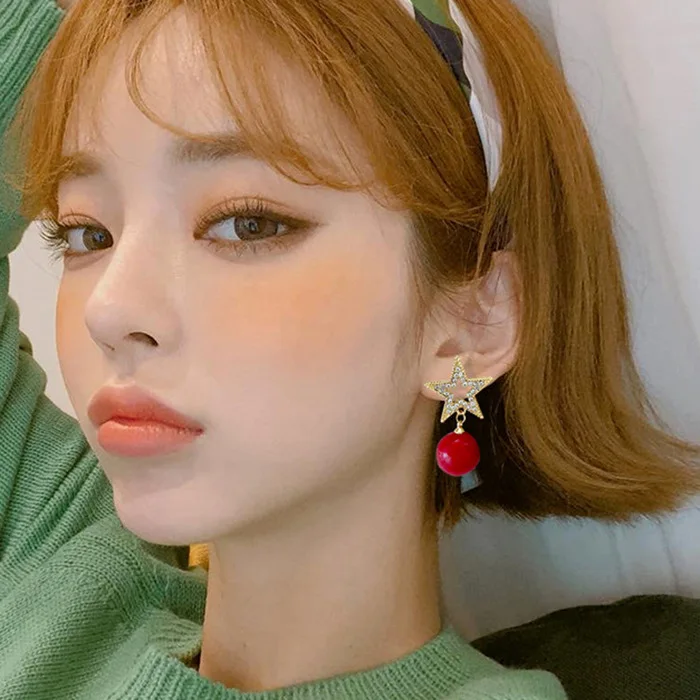 

Charm Pin Stud Earrings Korean Crystal Pentagram Pearl Earrings Lady Net Red Temperament Super Fairy Earrings