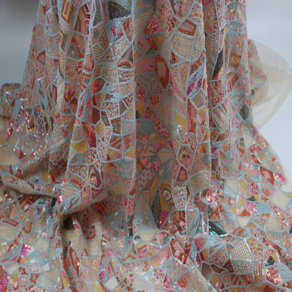 

Latest Design Embroidered Tulle Lace Fabric African Fabric Nigerian Lace Fabric High Quality Lace French Fabric Material Dress