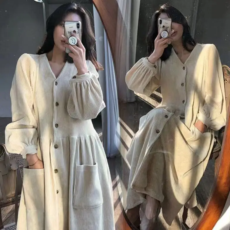 

2021 платья для беременных Осенние новые модные корейские темпераментные Популярные вельветовые платья в стиле ретро с открытыми пуговицами...