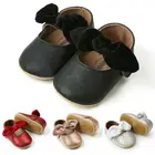 Лидер продаж, блестящая обувь для маленьких девочек, обувь на мягкой подошве для детской кроватки, обувь для новорожденных, обувь с бантом