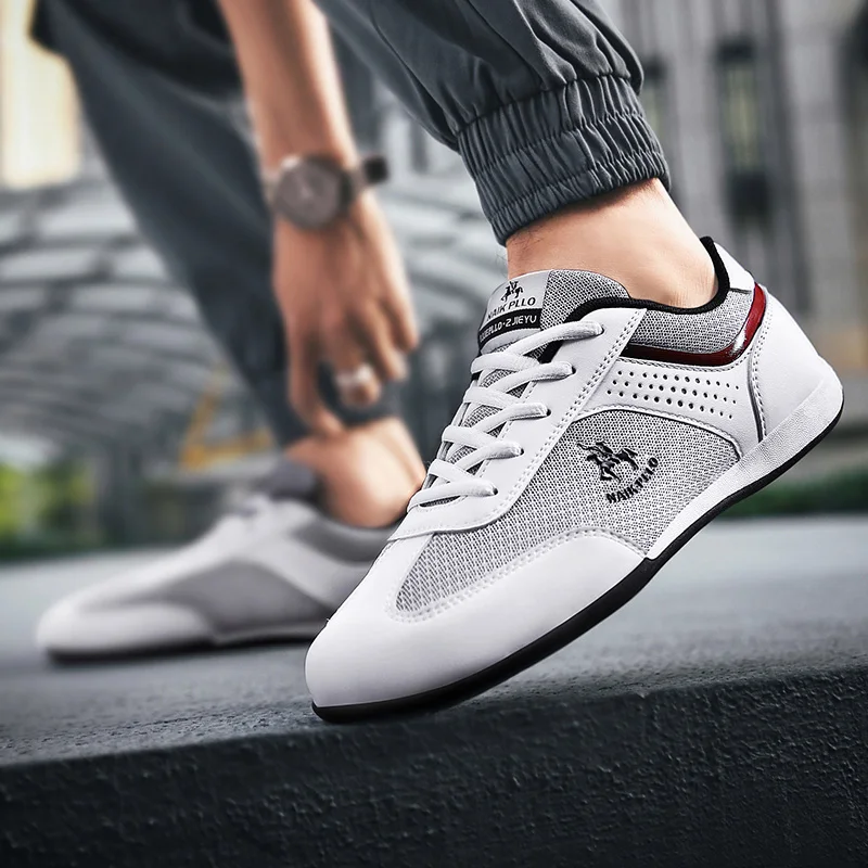 

Hot Sale Men Shoes Sneakers White Sports Shoes Mens Fashion Jogging Sneakers For Men Rubber Flat Gym Shoes Man Size 39-44