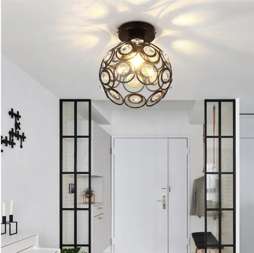 

Хрустальные потолочные светсветильник льники черного и белого цвета, освесветильник для дома и коридора, люстра поверхностного монтажа дл...