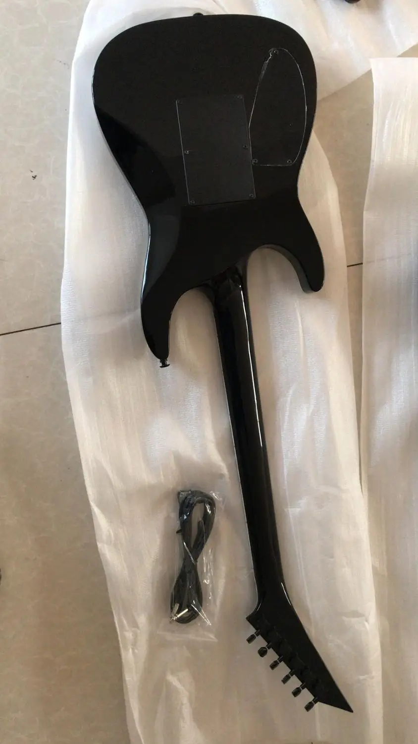 Оптовая продажа Гитары Китай гитары новая электрогитара Jackson Одна деталь круглый