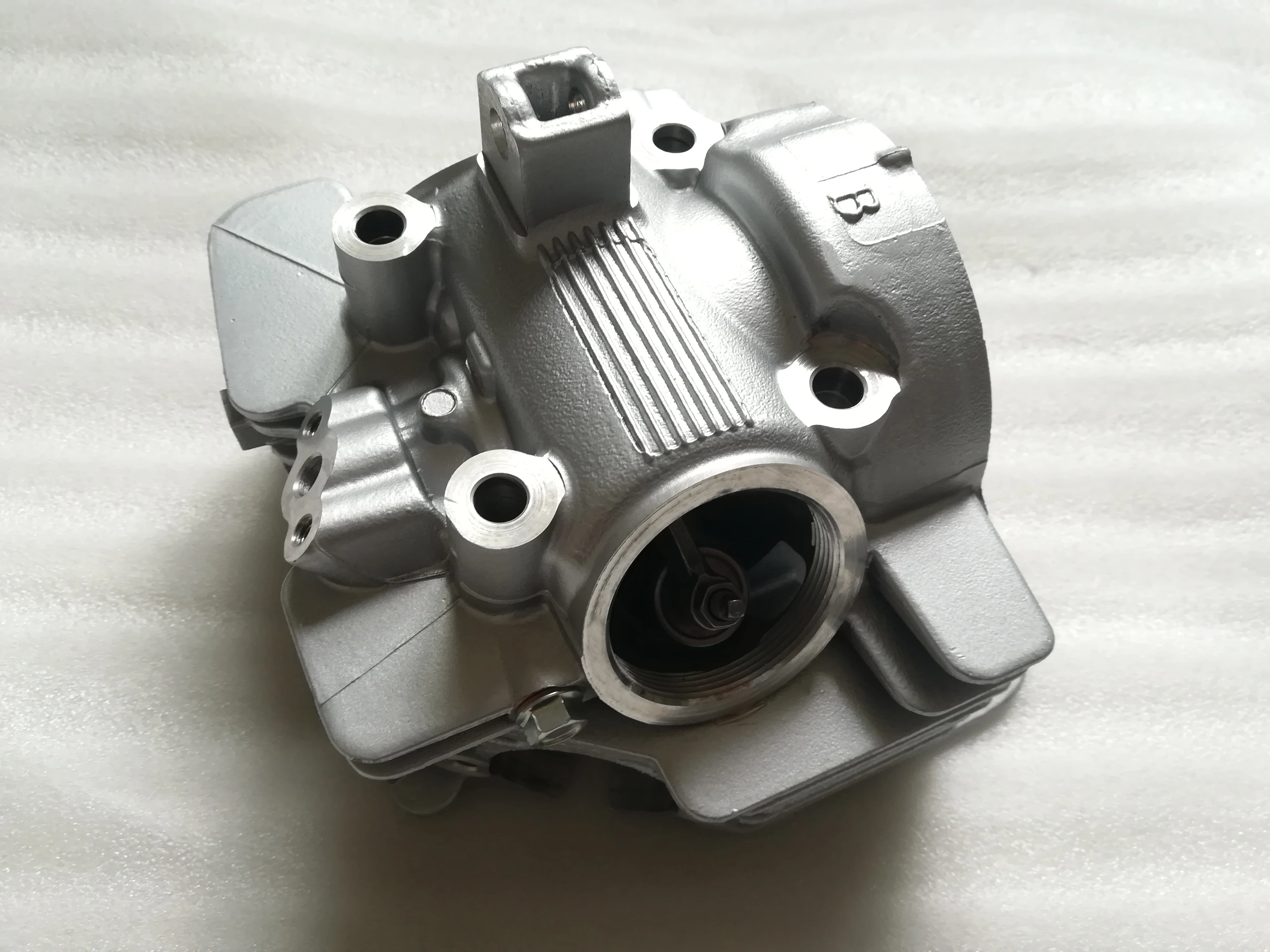 Мотоцикл в сборе головки блока цилиндров в сборе для Yamaha YBR125/JYM125(евро II/III модель
