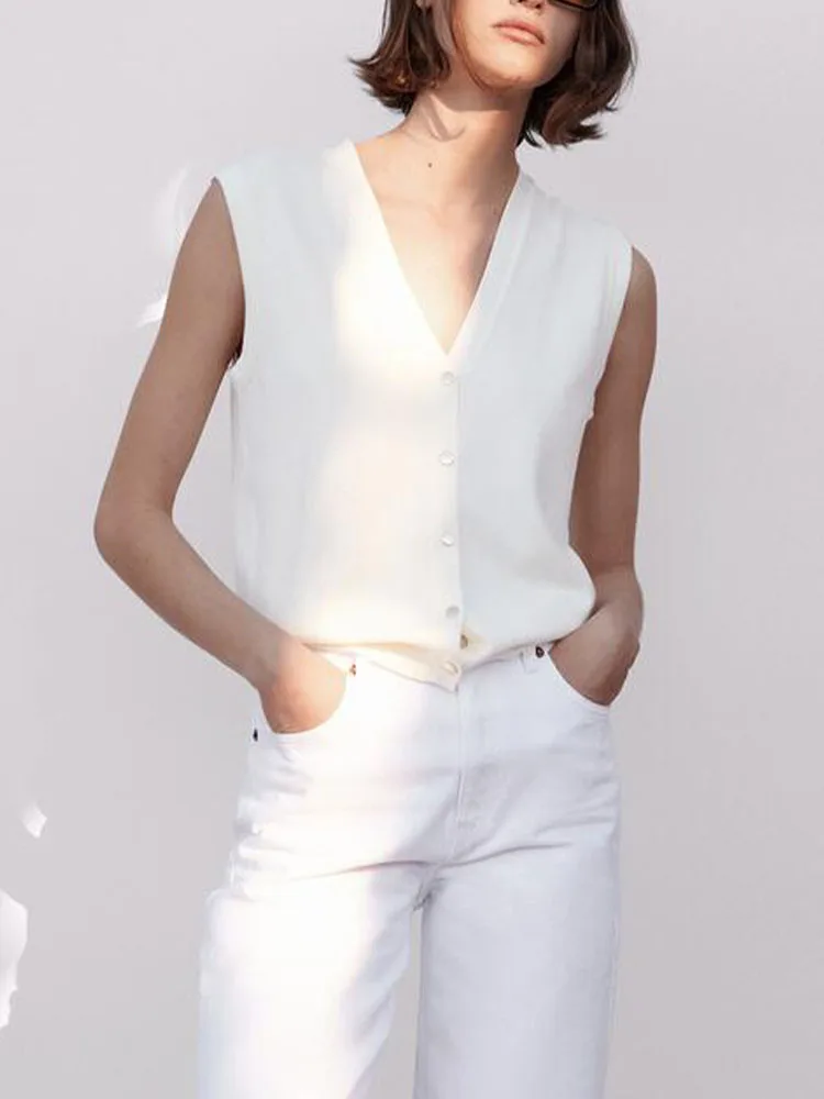 

2022 summer new style women's temperament casual V-neck knitted cardigan vest short top