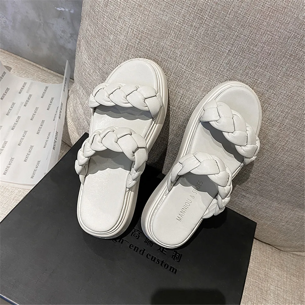 Женские босоножки с ремешком на застежке однотонные повседневные сандалии