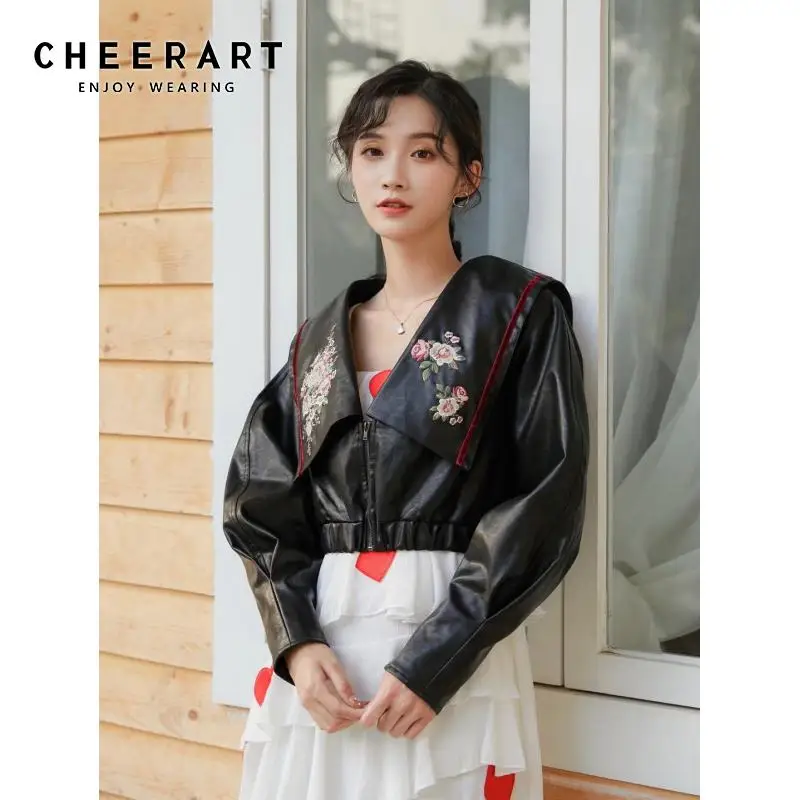 Женская укороченная кожаная куртка CHEERART черная Свободная с матросским