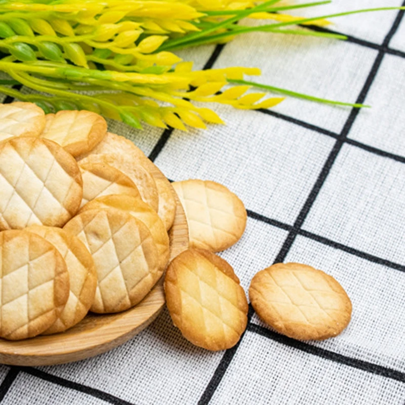 

4PCS Cookie Cutter Creative DIY Plunger Cutter Fondant Stamper Plastic Dinosaur Shape Cake Candy Decoration Supplies Accessories