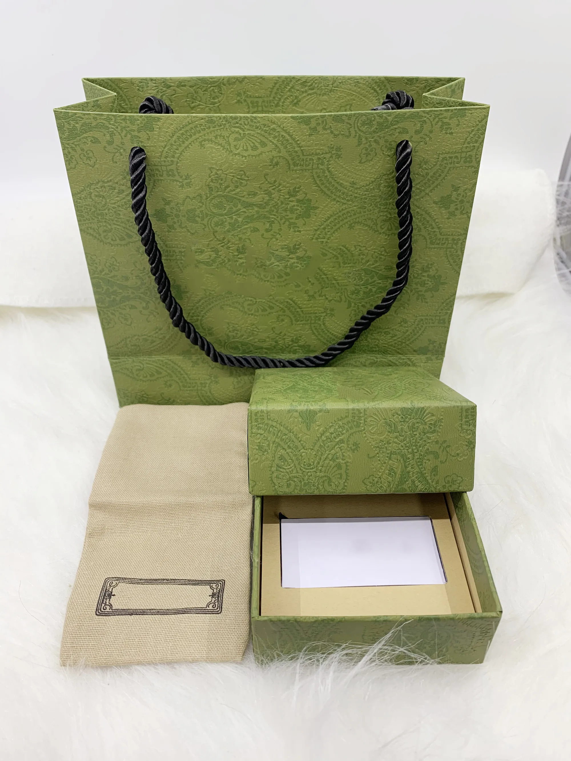 

Индивидуальная коробка, полный комплект коробок