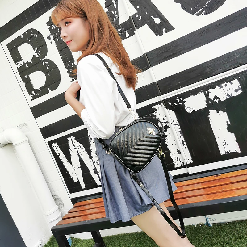 

DAI.MM 2019 NEW Grils Small backpack Women's single shoulder bag Bee Backpack Small Crossbody Bags Fashion small Travel bags