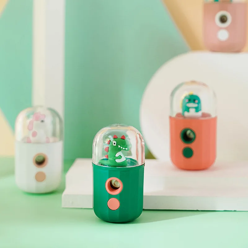 

Cute pet hydrator sprayer Portable humidifier USB rechargeable handheld sprayer with ambiance night light desk decoration