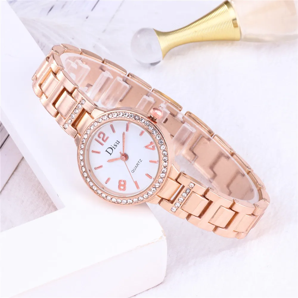 

Alloy Diamond Fashion Casual Versatile Personality Bracelet Watch simple watch women watches luxury