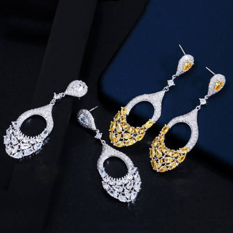 Роскошные серебряные серьги Pera с длинной подвеской большие зеленые кубическим