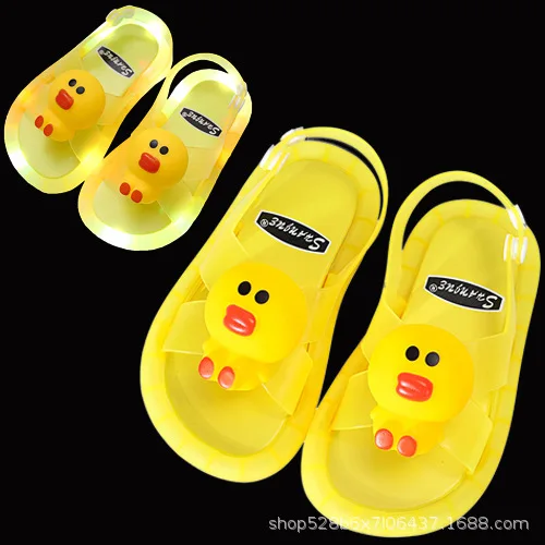 

New net red glow children's sandals in summer 2020