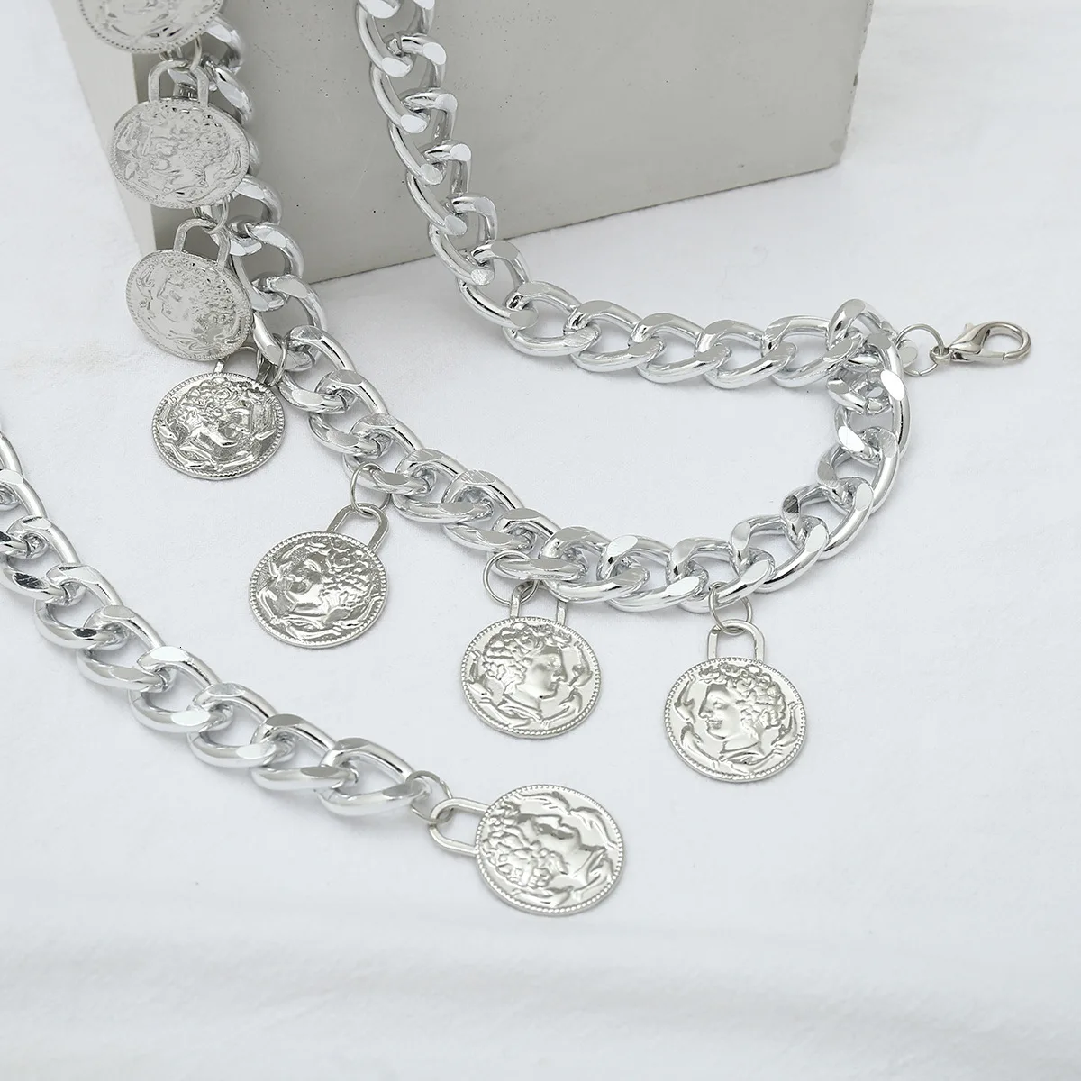 

Fashion lady Small gold Silver coin tassel Metal waist chain Belts for Dresses fringed Alloy Women thin belt Female Long Chains