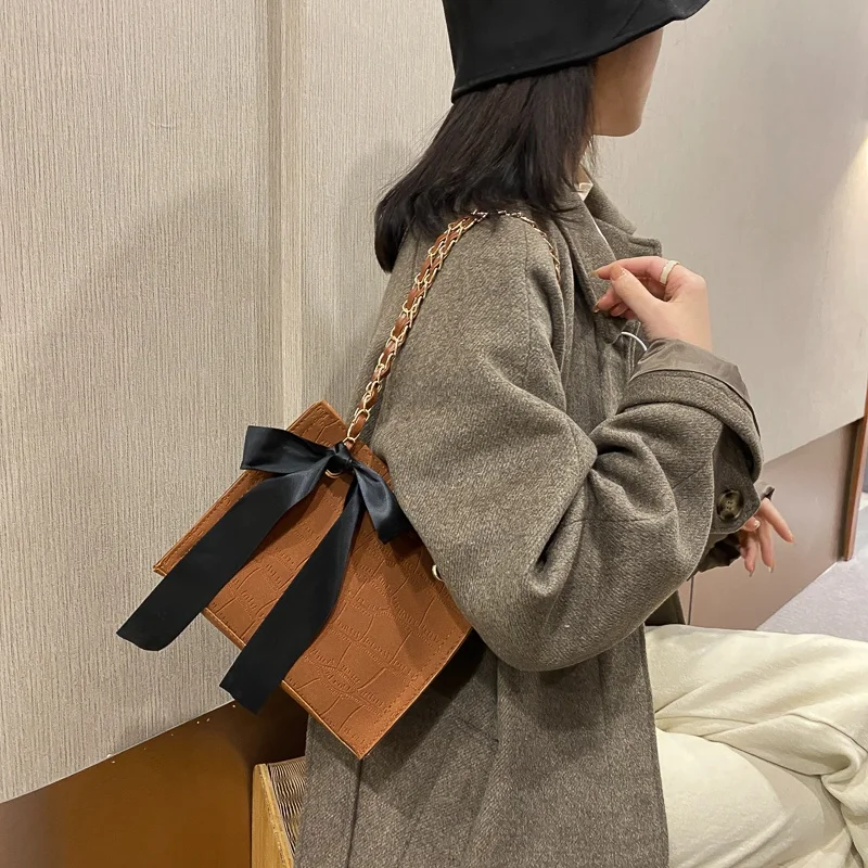 

Ladies Retro PU Small Square Crossbody Bag New Fashion Stone Pattern Handbag Chain Shoulder Bag