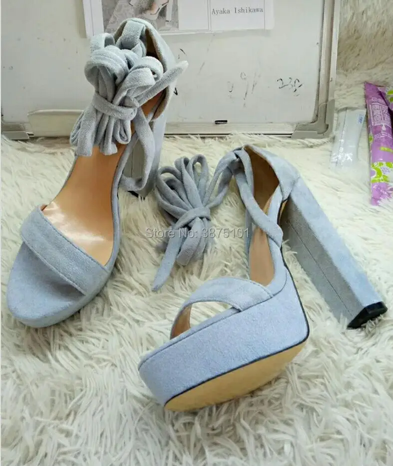 Босоножки женские на платформе и блочном каблуке классические с открытым носком