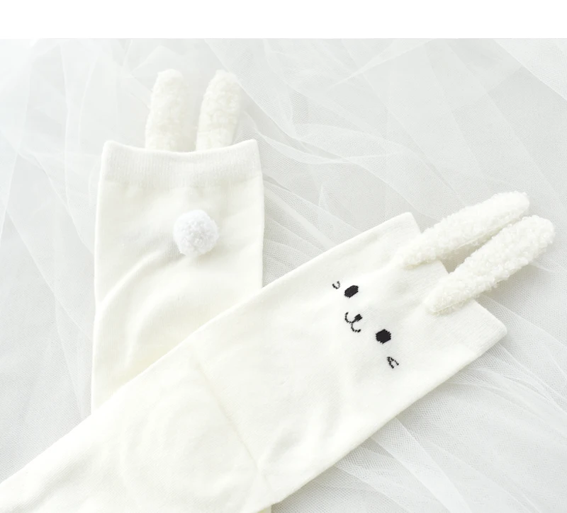 Милые носки с трехмерными ушками кролика весна-осень 2020 черно-белые для девочек