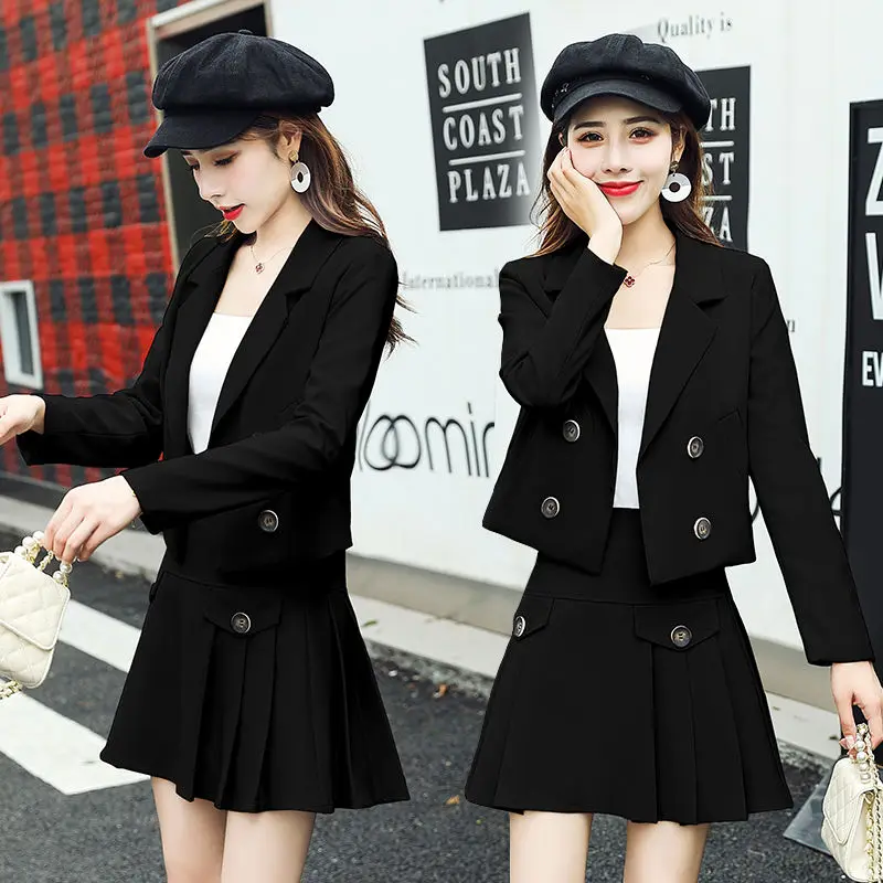 

Casual suit with short skirt suit women pleated short skirt Korean version 2021 spring and autumn fashion show thin two piece su