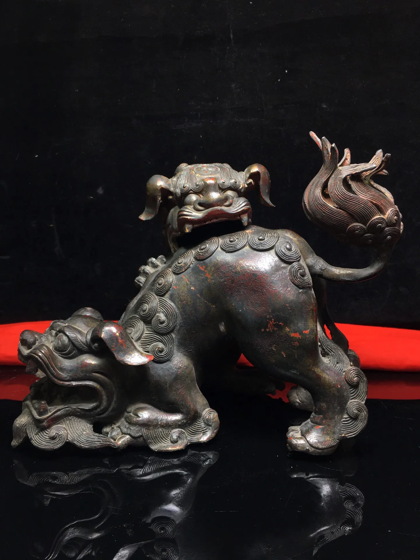 

Home Decor 10"Nepal Buddhism Old Bronze Cinnabar Lacquer Lion incense burner Mother and child lion statue Town House Exorcism