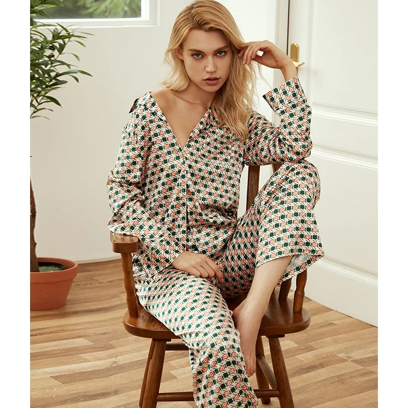 New ice silk pajamas female spring and summer style of European and American wind silk long sleeve thin home dress female suit