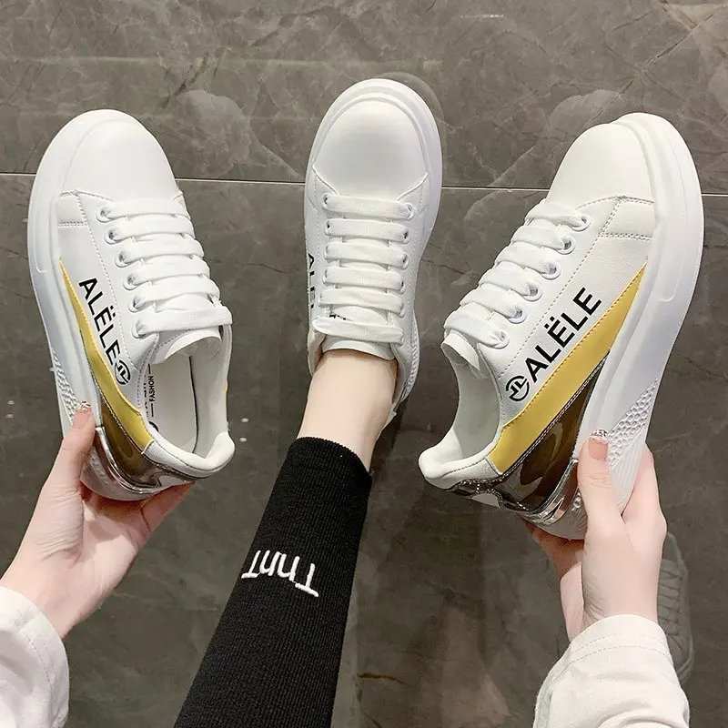 

Casual White Board Shoes for Women Round Toe Ladies Travel Flat Sneakers Spring New Lace-Up Thick Sole Running Flats Woman