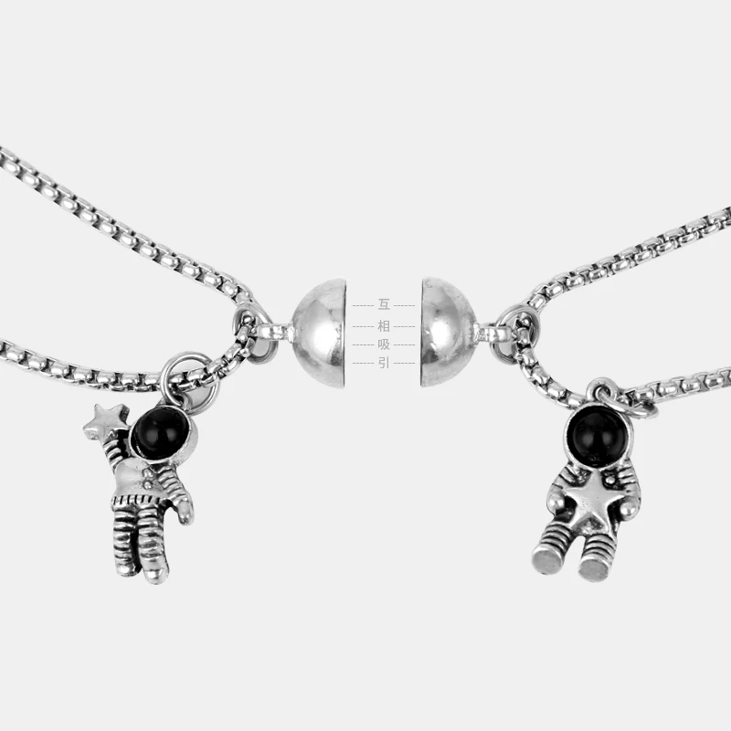 

Magnetic Couple Necklace Lovers Astronaut Spaceman Pendant Distance Faceted Charm Statement Necklace Women Valentine's Day Gift