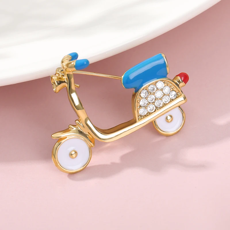 

Cute Zircon Bicycle Brooches For Women Friends Gold Silver Color Bike Female Brooch Pins Fashion Badge Jewelry Accesorios